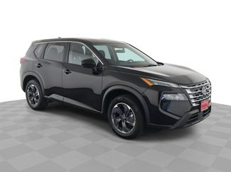 Used 2025 Nissan Rogue SV FWD video 1