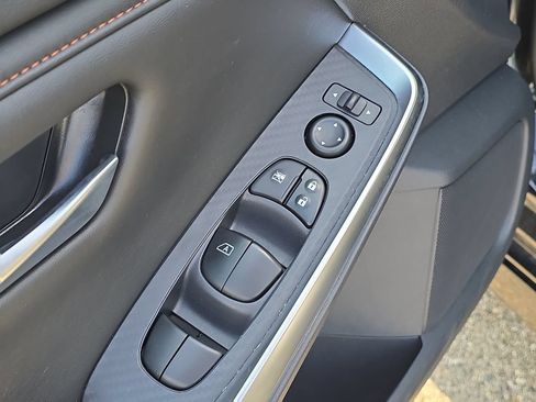 Used 2023 Nissan Sentra SR w/ Midnight Edition Package FWD image 8
