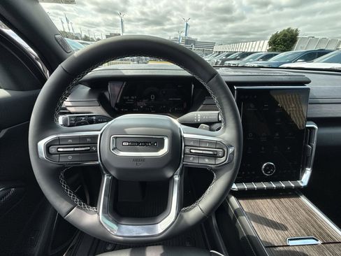 New 2026 GMC Acadia Denali w/ LPO, Floor Liner Package image 16