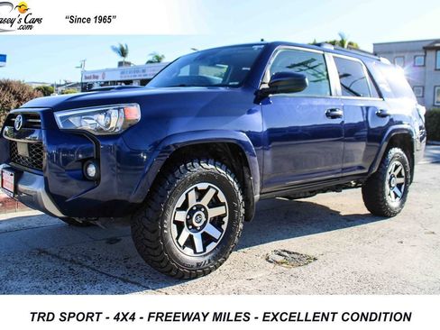 Used 2022 Toyota 4Runner TRD Off-Road AWD/4WD image 1