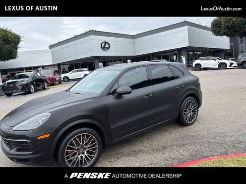 Used 2021 Porsche Cayenne AWD/4WD image 1