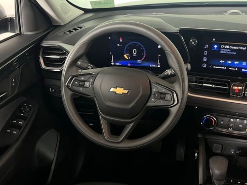 Used 2025 Chevrolet TrailBlazer LT image 15