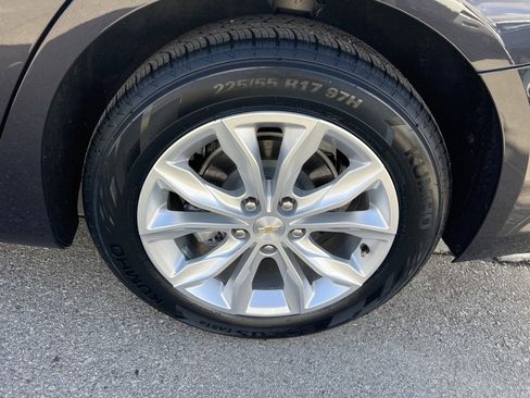 Used 2023 Chevrolet Malibu LT image 14