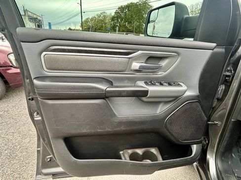 Used 2019 RAM 1500 Big Horn AWD/4WD image 11