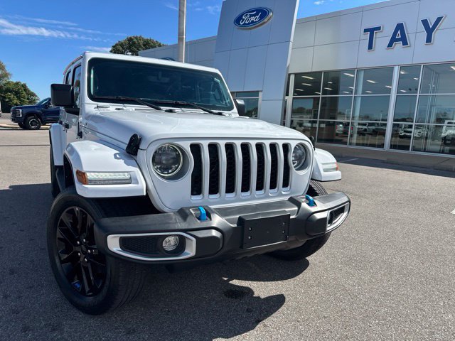 Used 2023 Jeep Wrangler Unlimited Sahara w/ Cold Weather Group AWD/4WD image 5