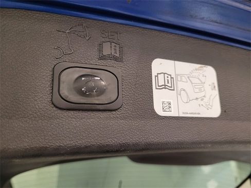 Used 2018 Ford Escape Titanium image 14