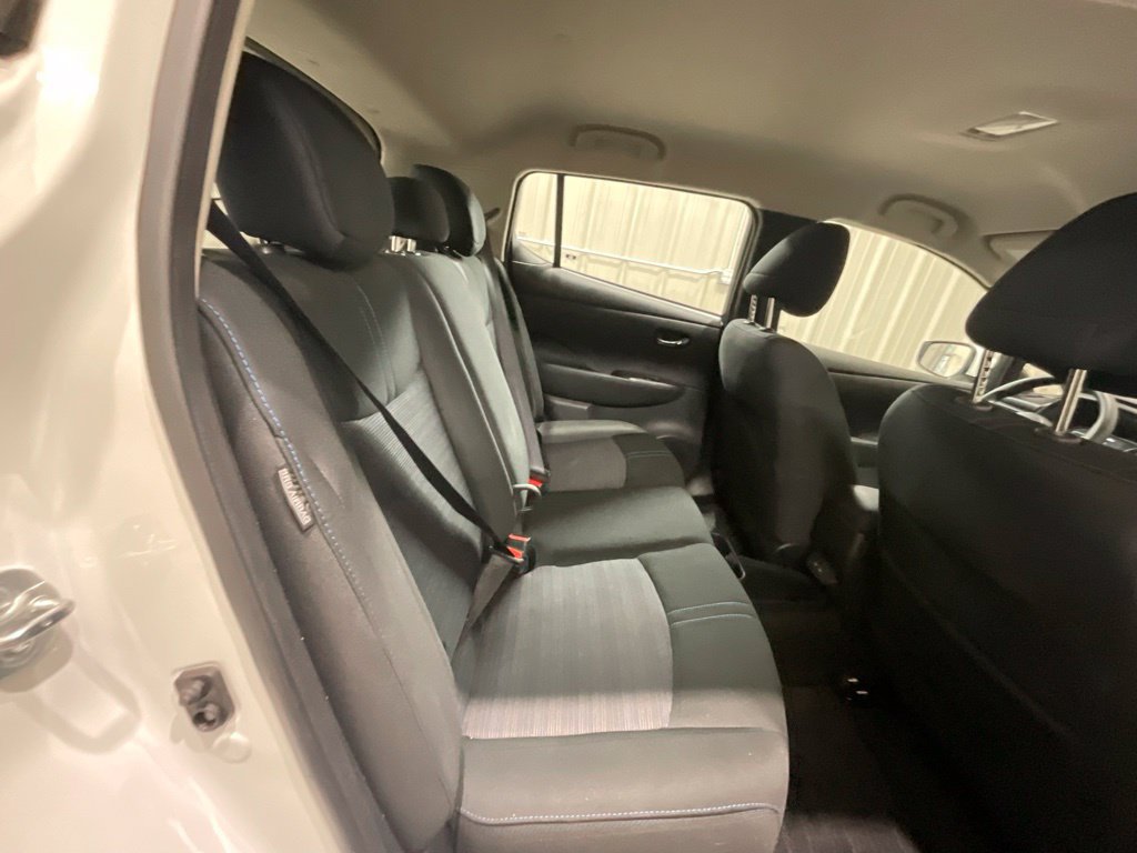 Used 2025 Nissan Leaf S FWD image 15