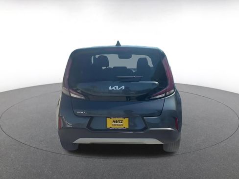 Used 2025 Kia Soul LX w/ LX Technology Package FWD image 12