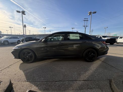 New 2026 Hyundai Elantra Sport FWD image 10