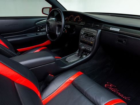 Used 2002 Cadillac Eldorado Collector's Edition image 28