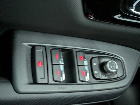 New 2025 Subaru Forester Limited image 28