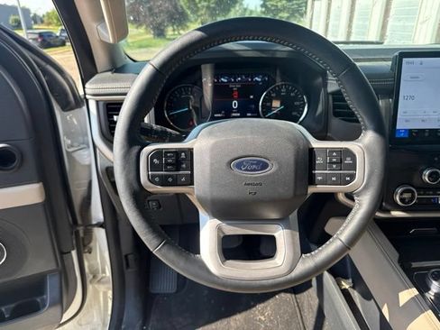 Used 2024 Ford Expedition Max XLT AWD/4WD image 15