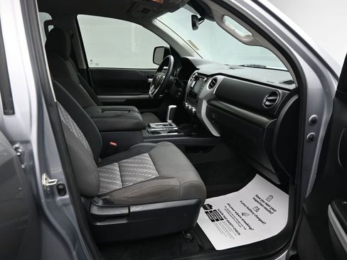 Used 2021 Toyota Tundra SR5 w/ SR5 Upgrade Package AWD/4WD image 12