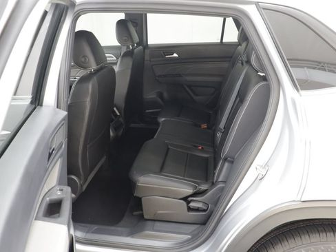 Used 2023 Volkswagen Atlas Cross Sport SE AWD/4WD image 14