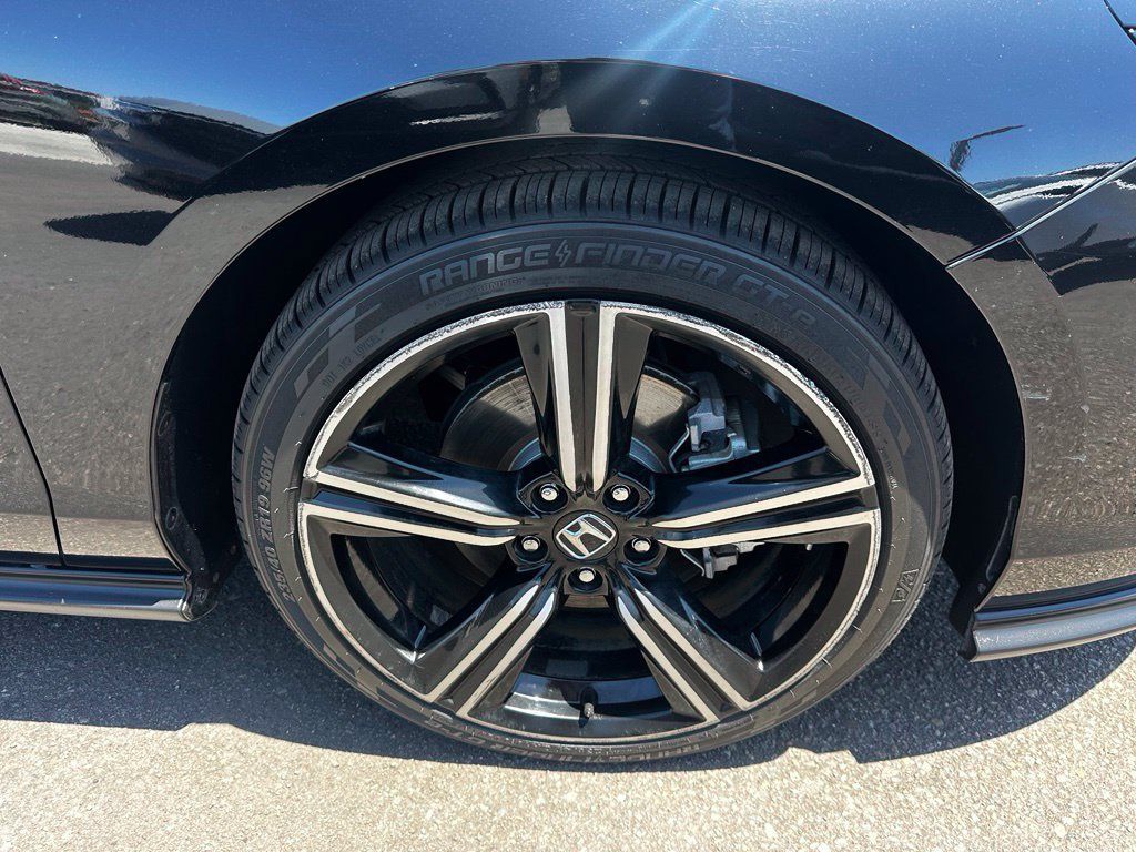Used 2024 Honda Accord Sport image 13