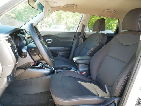 Used 2018 Kia Soul w/ Convenience Package FWD image 33