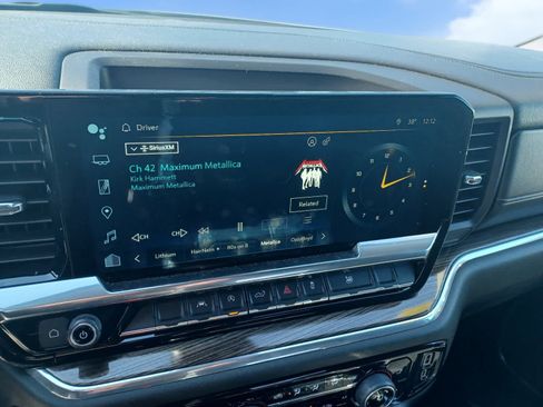 Used 2024 Chevrolet Silverado 1500 RST w/ Redline Edition AWD/4WD image 10