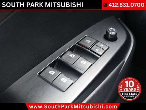 Used 2016 Toyota Highlander Limited w/ Driver Technology Package image 19