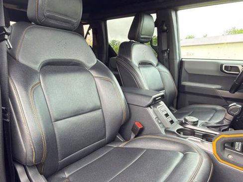 Used 2023 Ford Bronco Badlands w/ Sasquatch Package AWD/4WD image 23