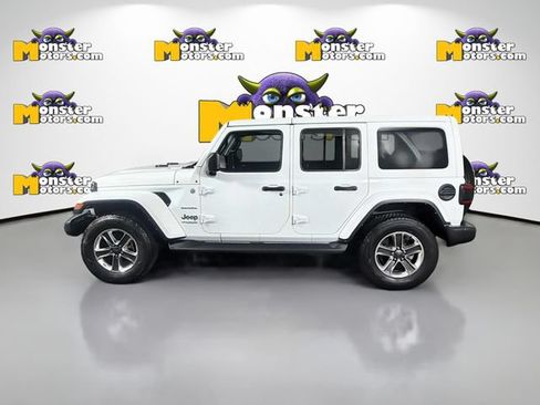 Used 2021 Jeep Wrangler Unlimited Sahara w/ Uconnect 4C Nav & Sound Group AWD/4WD image 8