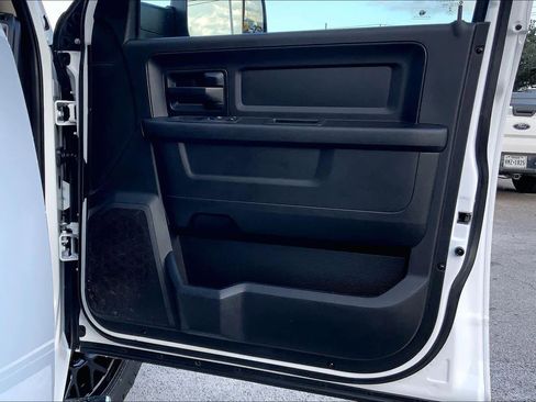 Used 2018 RAM 2500 Tradesman image 22