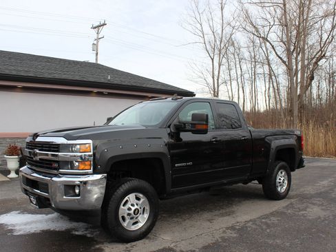 Used 2016 Chevrolet Silverado 2500 LT w/ All Star Edition image 11