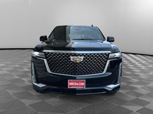 Used 2022 Cadillac Escalade Luxury w/ LPO, Floor Liner Package AWD/4WD image 2