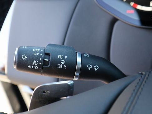 Used 2024 Land Rover Range Rover Sport SE image 33