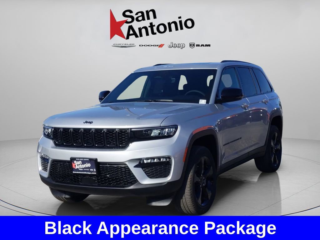 New 2025 Jeep Grand Cherokee Limited w/ Black Appearance Package RWD image 4