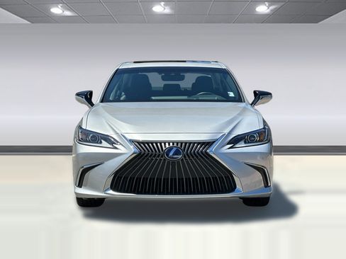 Used 2019 Lexus ES 300h w/ Accessory Package 2 FWD image 5