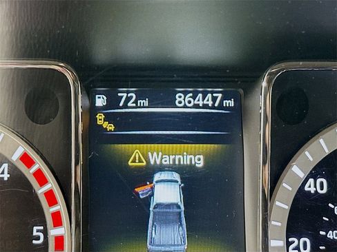 Used 2016 Nissan Titan PRO-4X image 13