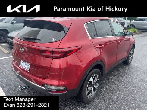 Used 2022 Kia Sportage LX AWD/4WD image 6