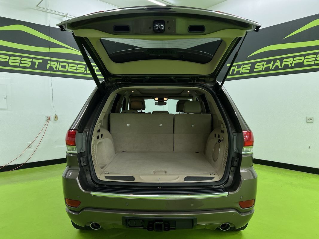 Used 2019 Jeep Grand Cherokee Overland AWD/4WD image 9