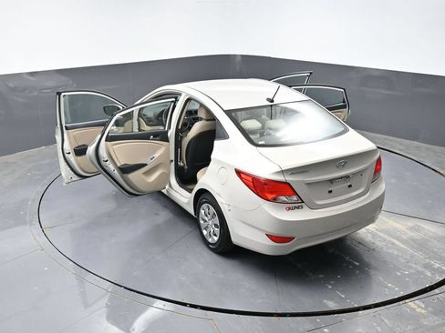 Used 2017 Hyundai Accent SE FWD image 56