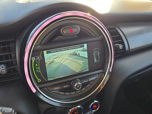 Used 2016 MINI Cooper 2-Door Hardtop image 18