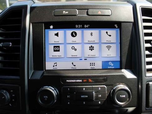 Used 2017 Ford F150 XL w/ Equipment Group 101A Mid AWD/4WD image 18
