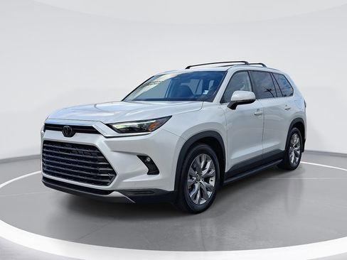 Used 2025 Toyota Grand Highlander Limited image 1