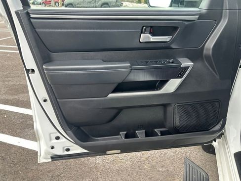 Used 2022 Toyota Tundra Platinum w/ Advanced Package image 18