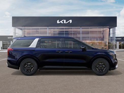 New 2027 Kia Carnival FWD image 7
