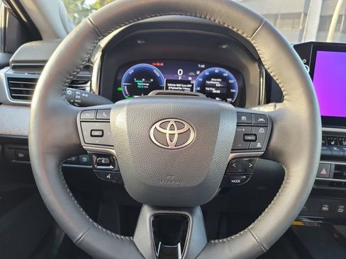 Used 2025 Toyota Camry XLE w/ Premium Plus Package FWD image 14