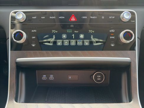 New 2026 Genesis GV80 2.5T Select image 19