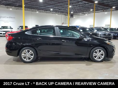 Used 2017 Chevrolet Cruze LT FWD image 5