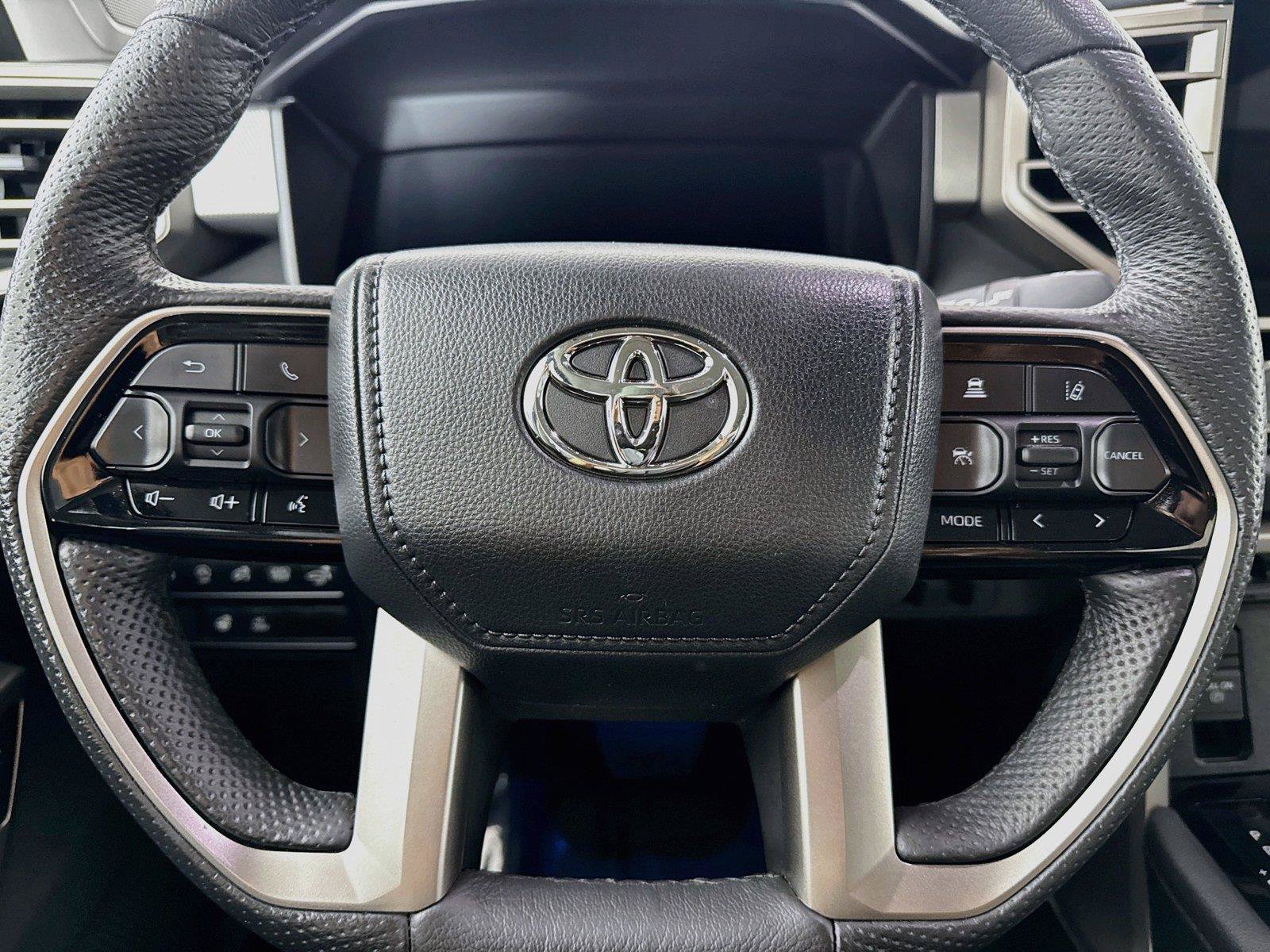 Used 2024 Toyota Tundra Limited AWD/4WD image 17