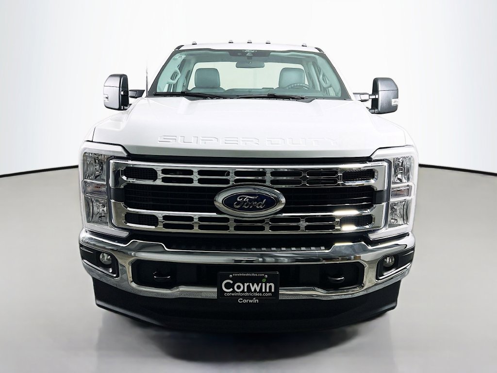 New 2025 Ford F350 XL w/ XL Chrome Package AWD/4WD image 4