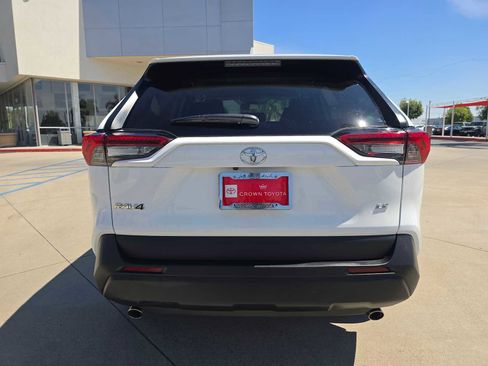 Certified 2025 Toyota RAV4 LE image 15