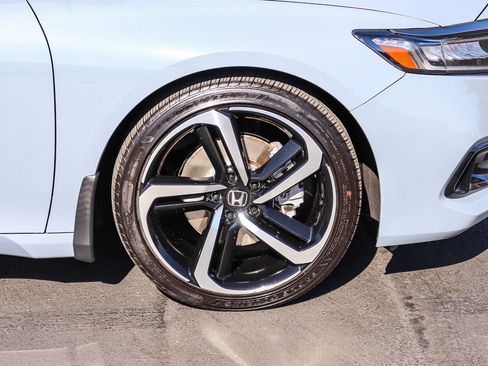 Used 2022 Honda Accord Sport image 11