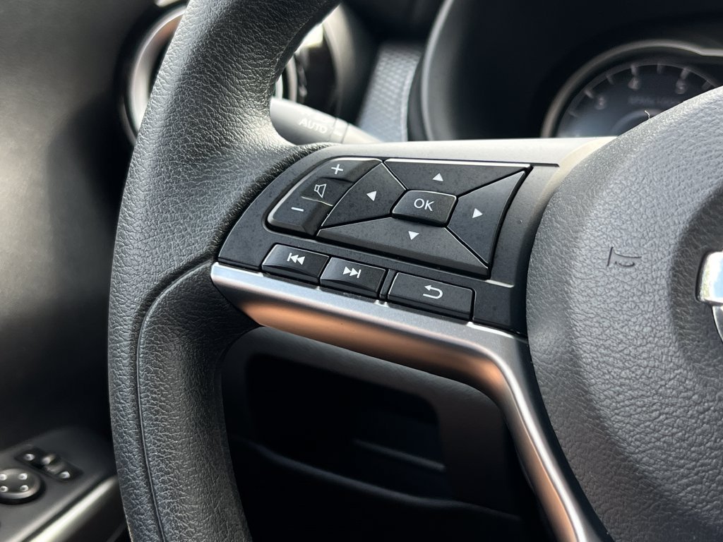 Used 2020 Nissan Kicks SV FWD image 23