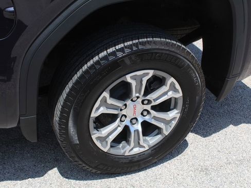 Used 2024 GMC Sierra 1500 SLT AWD/4WD image 9