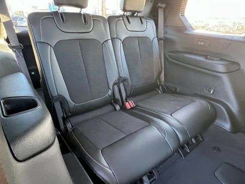 New 2025 Jeep Grand Cherokee L Altitude image 15