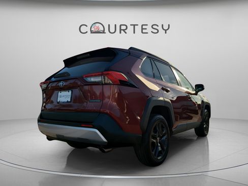 Used 2023 Toyota RAV4 Adventure image 5